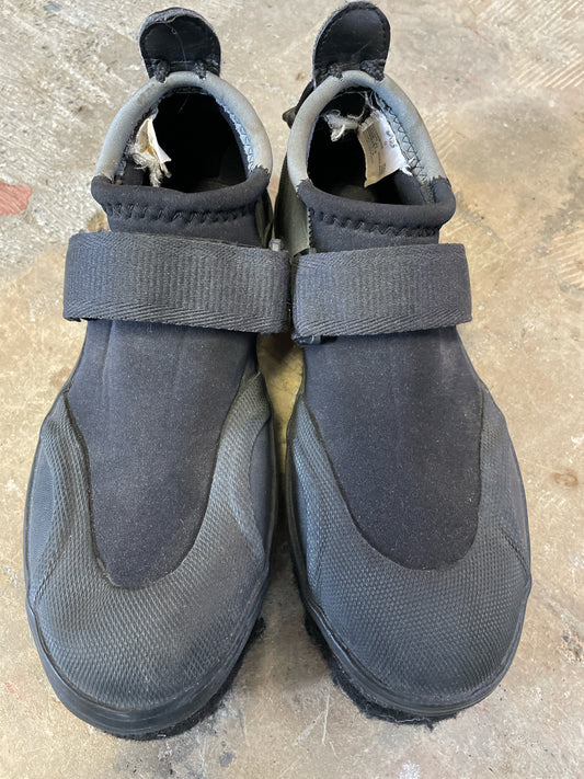 NRS Water Boots Women's 9