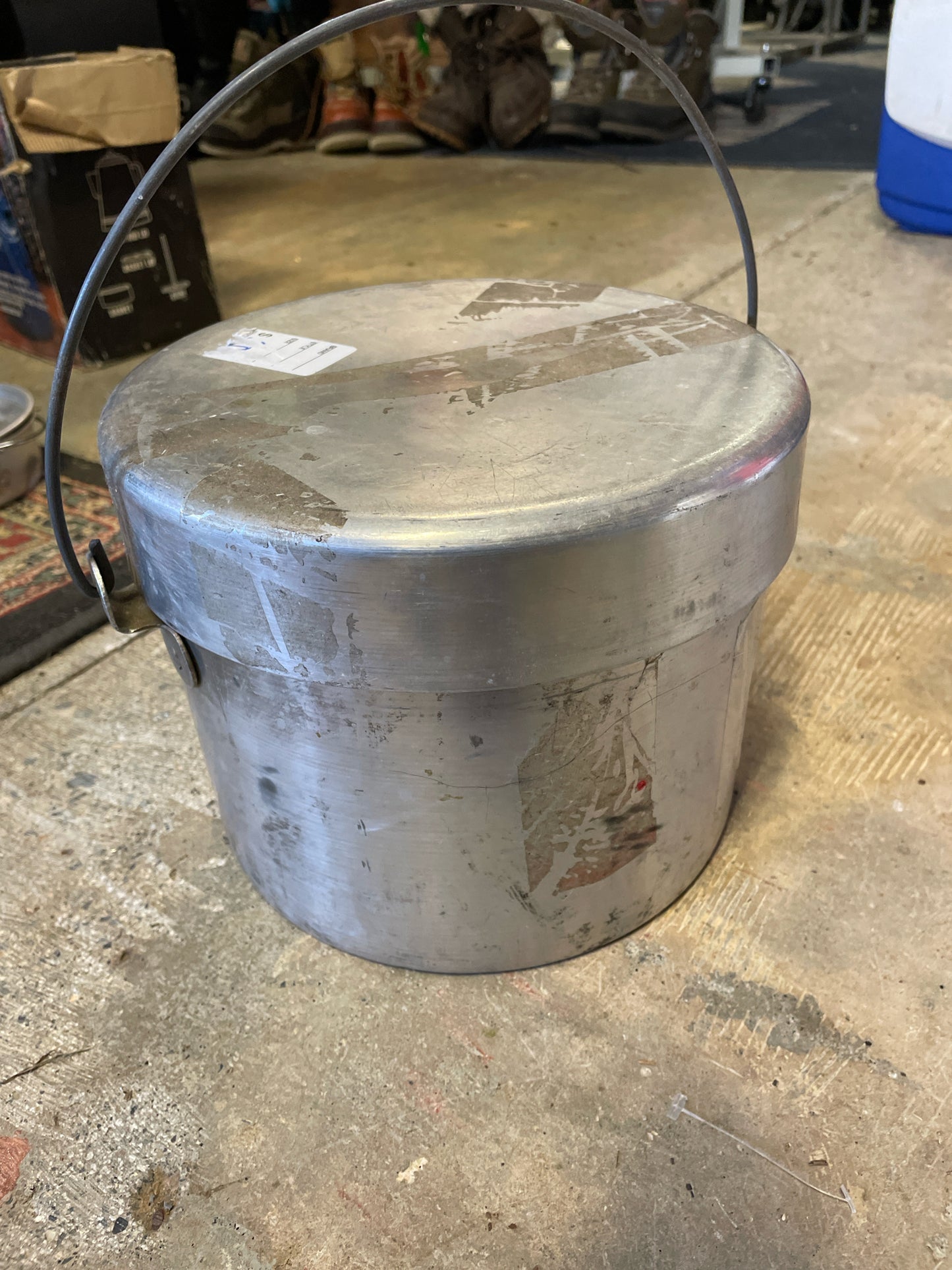 Five Nesting Pots