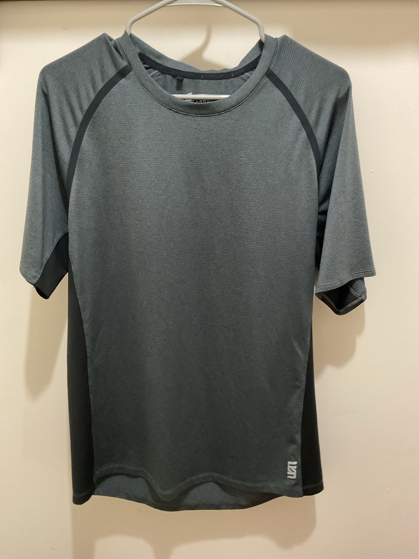 Second Skin Short Sleeve Shirt Men's L