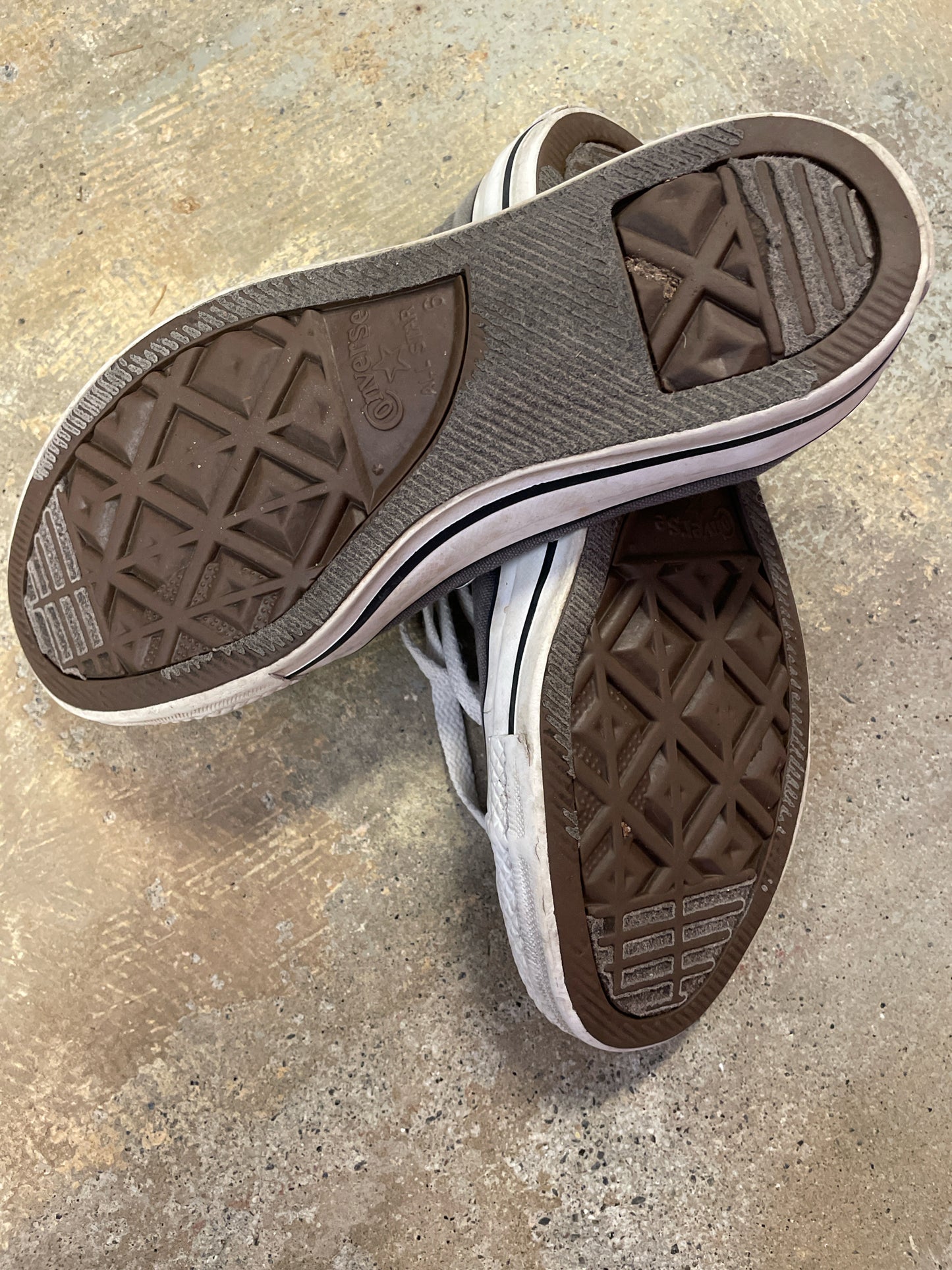 Converse Chuck Taylor All Star Sneakers Men's 6/Women's 8