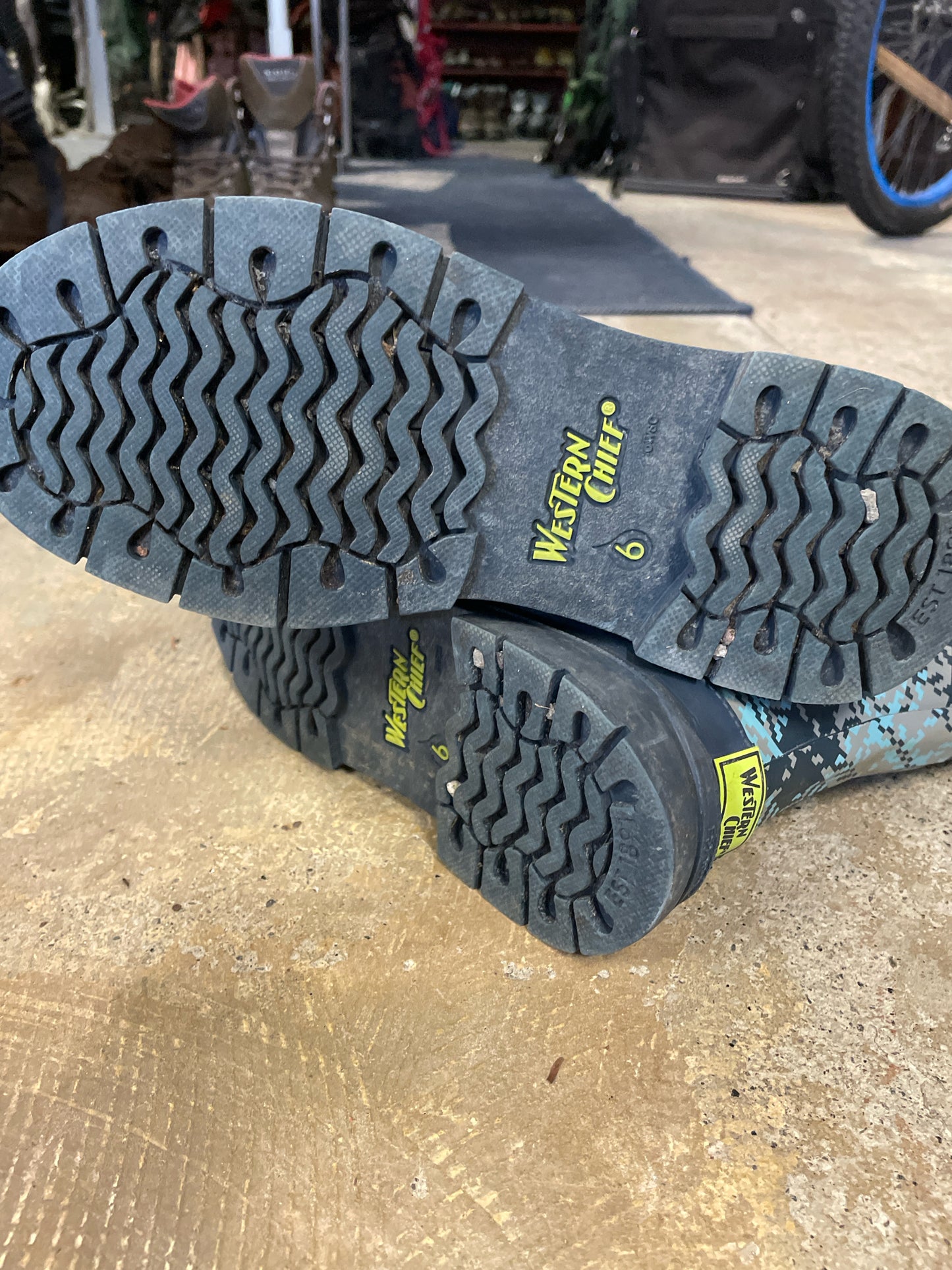 Western Chief Rain Boots Women's 6