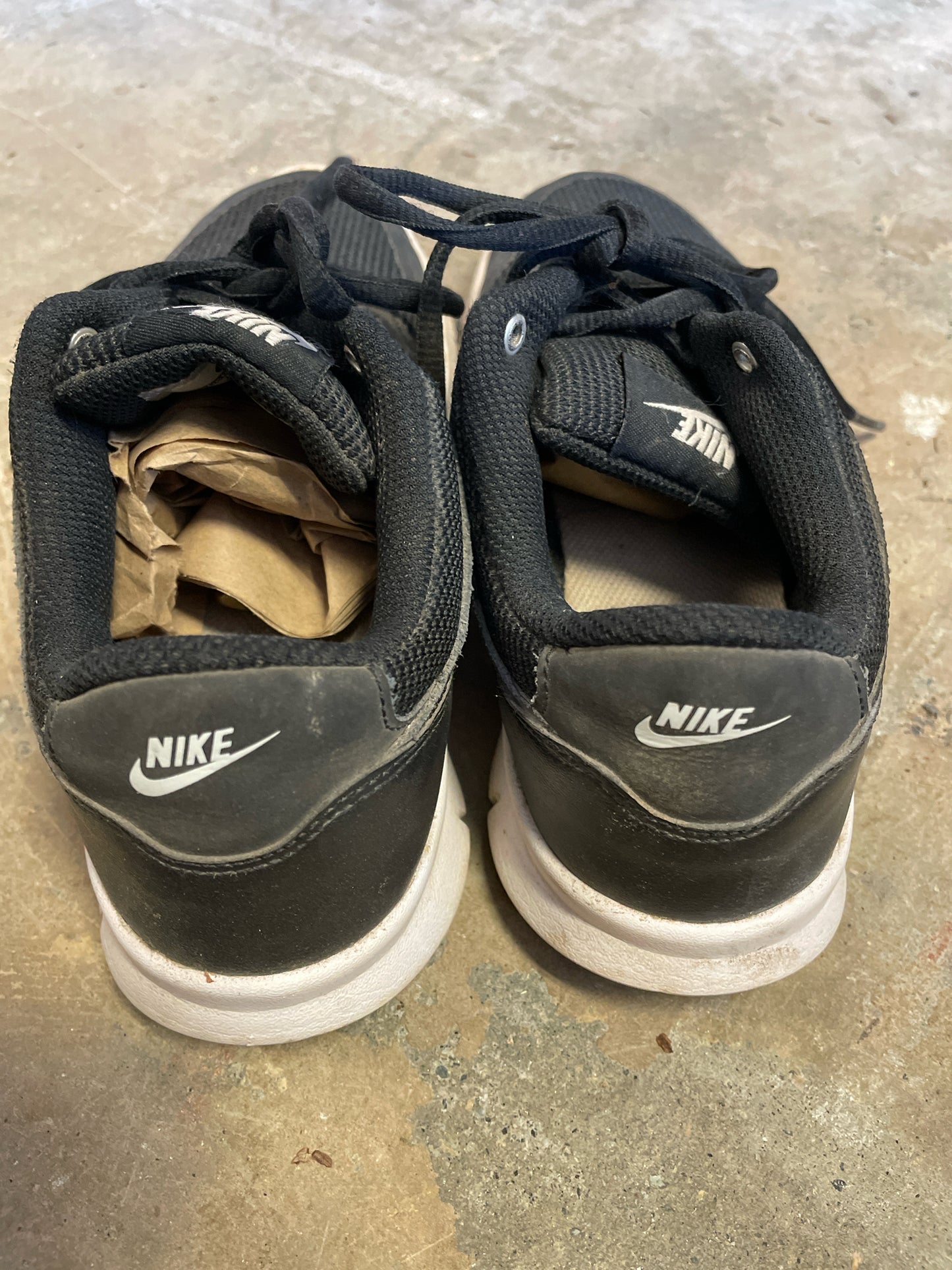 Nike Sneakers Women's 6