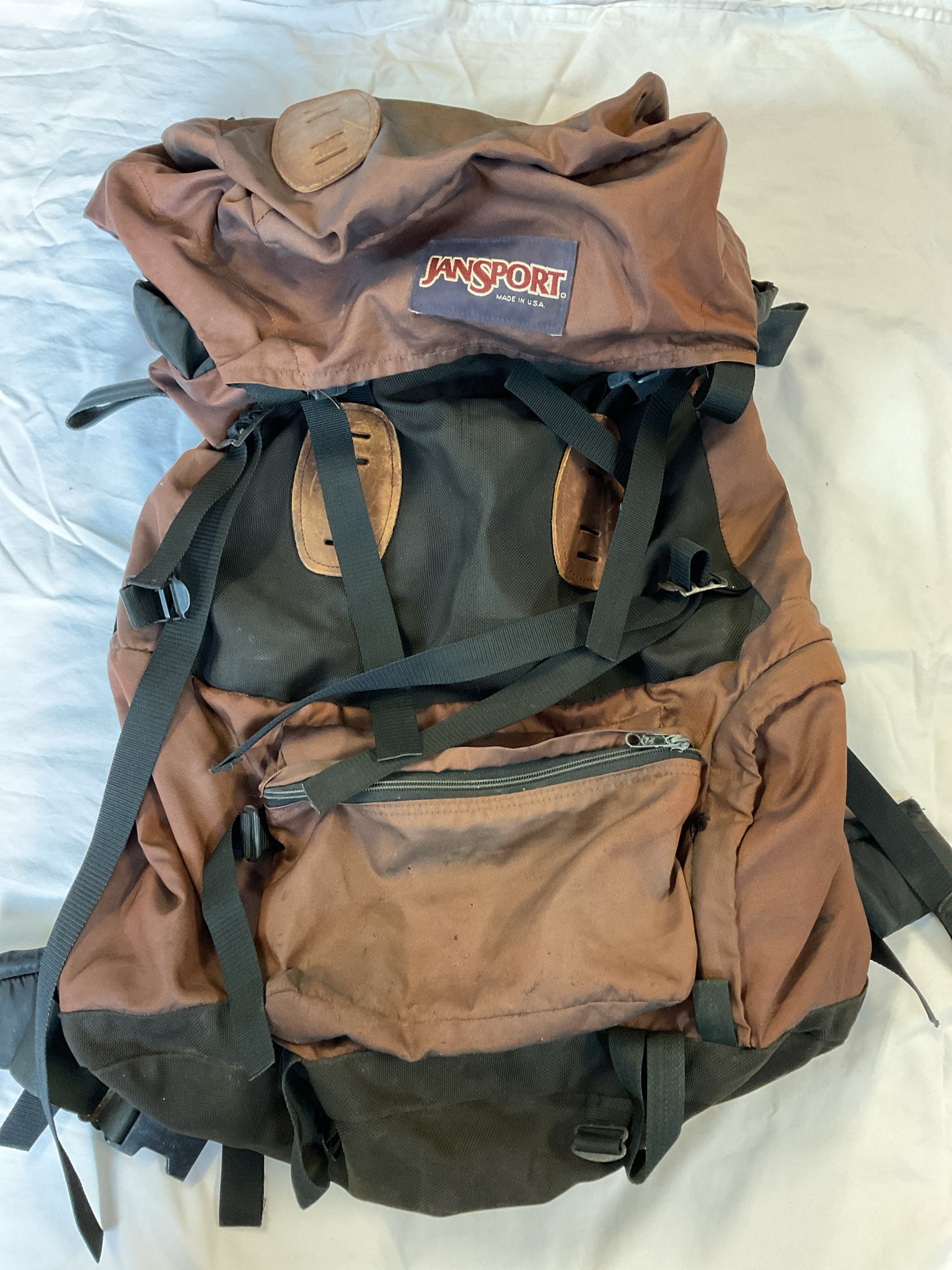 【USA製】JANSPORT Backpack Brown Amazon.com: JanSport Laptop Backpack - Computer Bag with 2