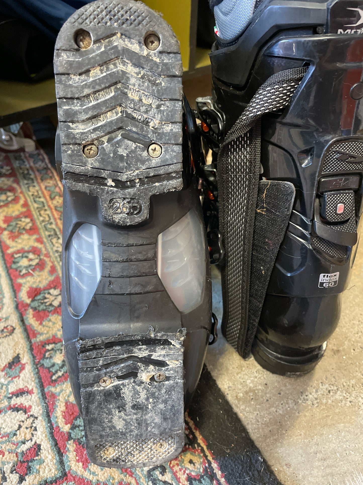 Dalbello Aerro Ski Boots Men's 8.5