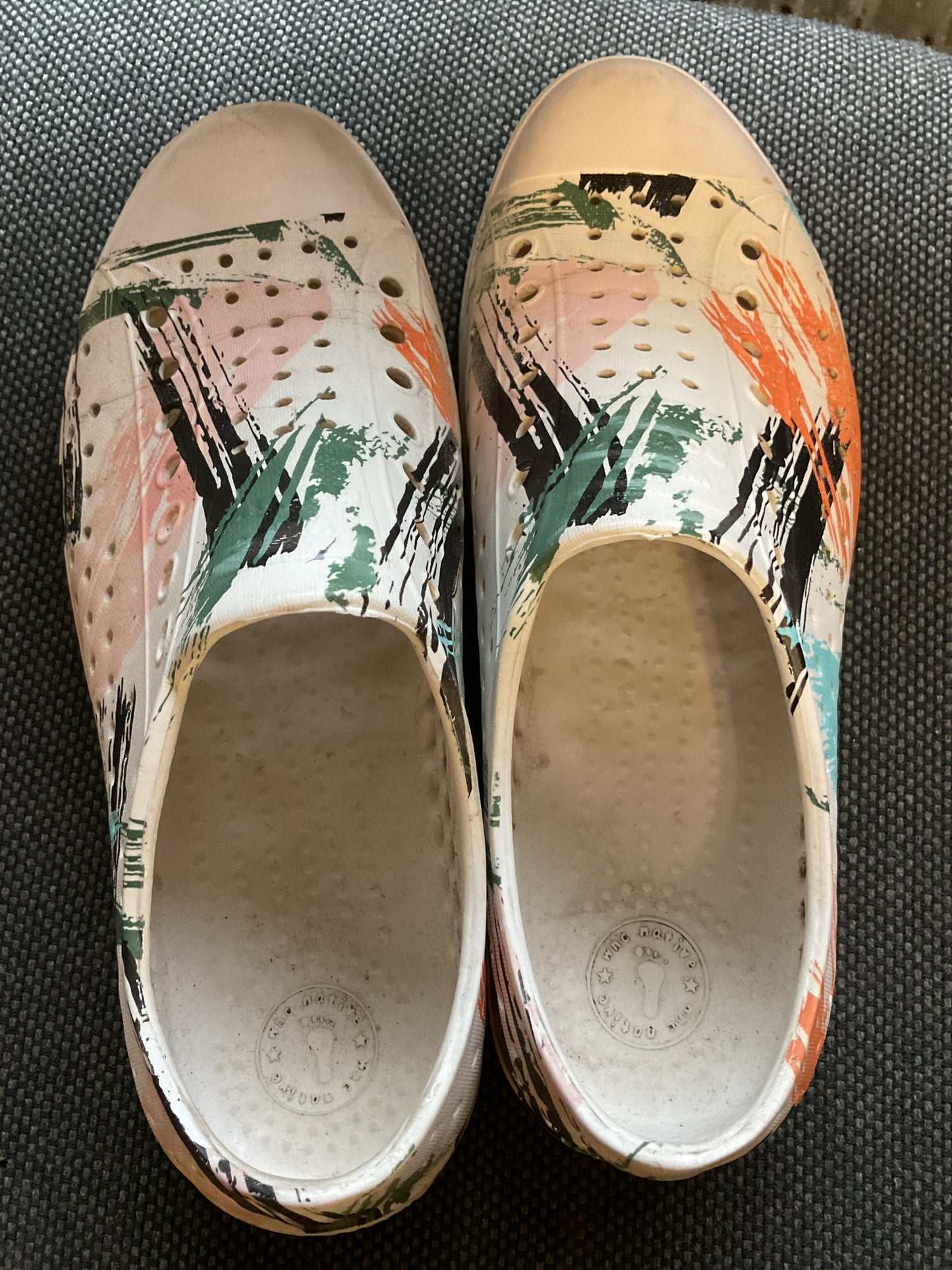 Native Shoes Men's 4/Women's 6