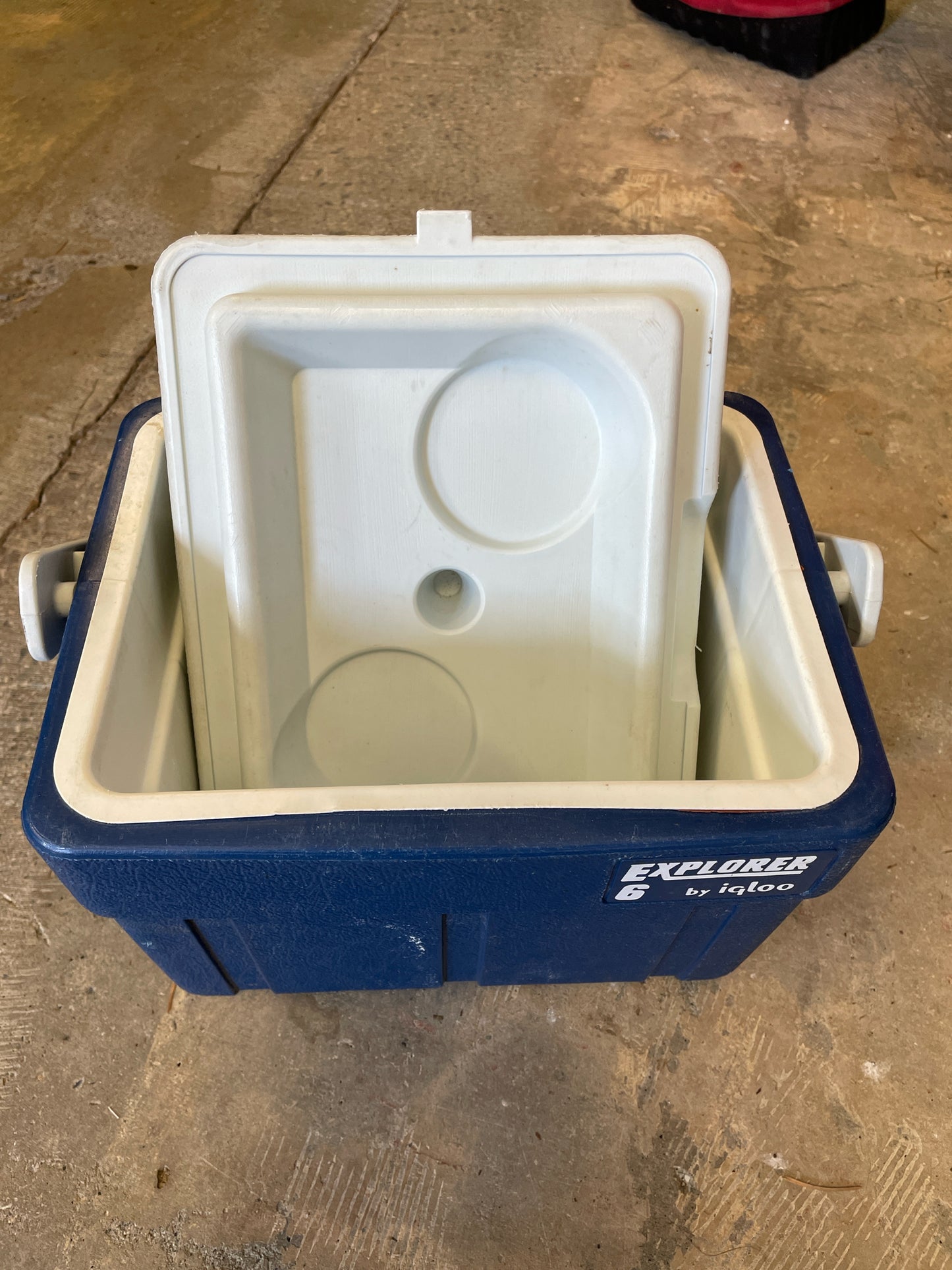 Coleman 6 Can Cooler