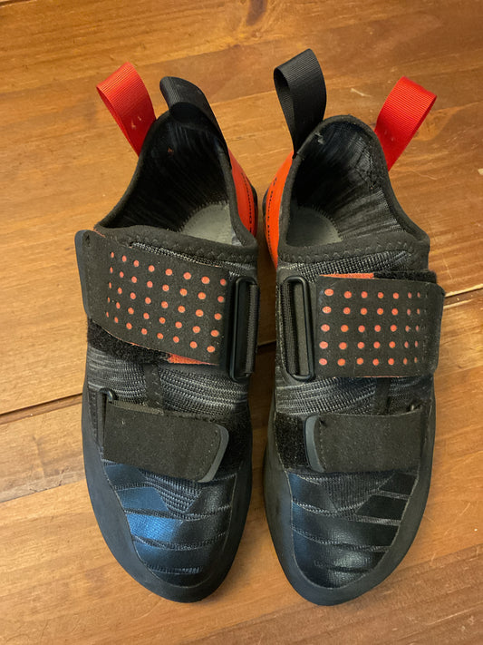 Black Diamond Zone Climbing Shoes Men's 8.5 / Women's 9.5