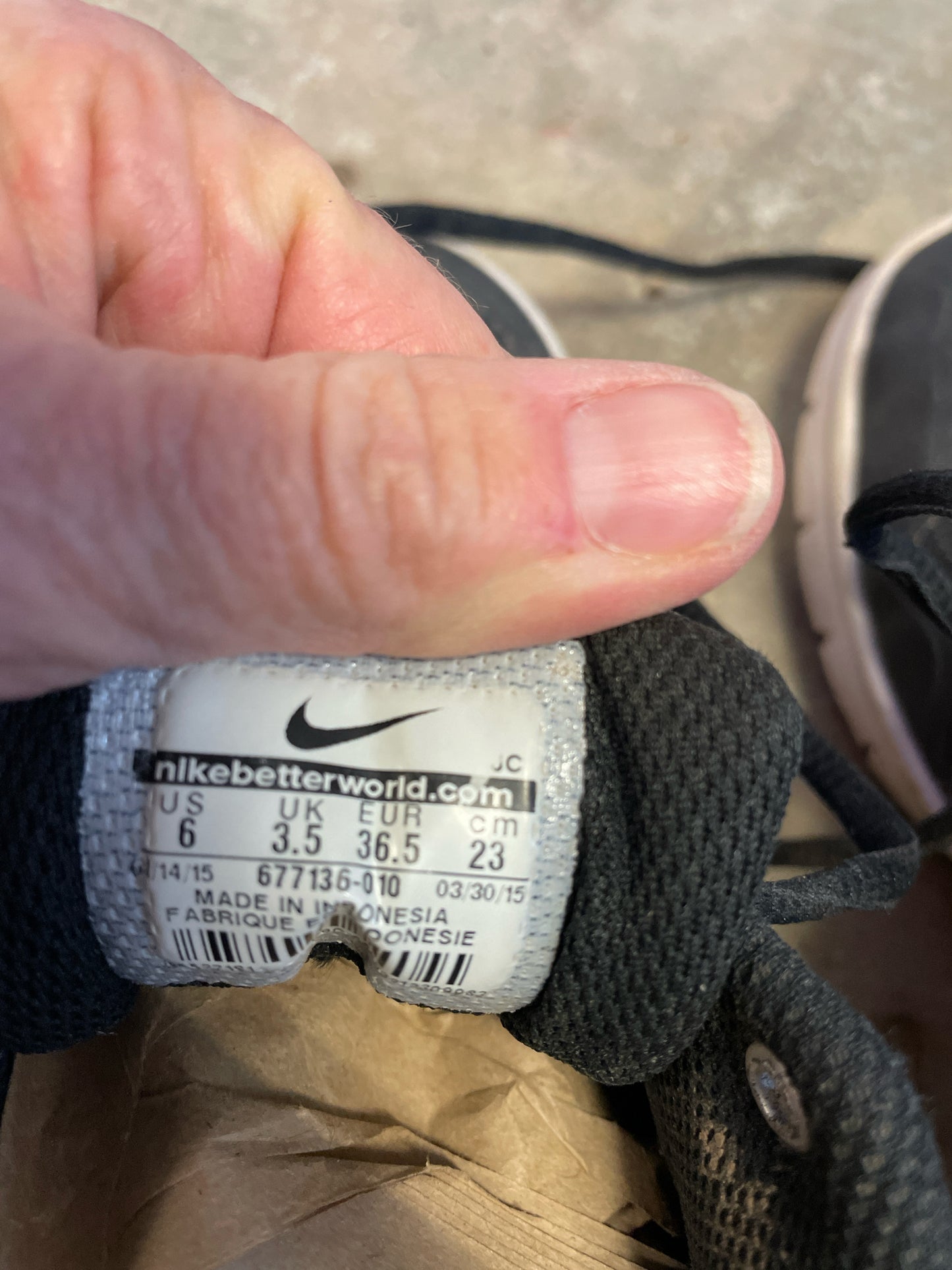 Nike Sneakers Women's 6