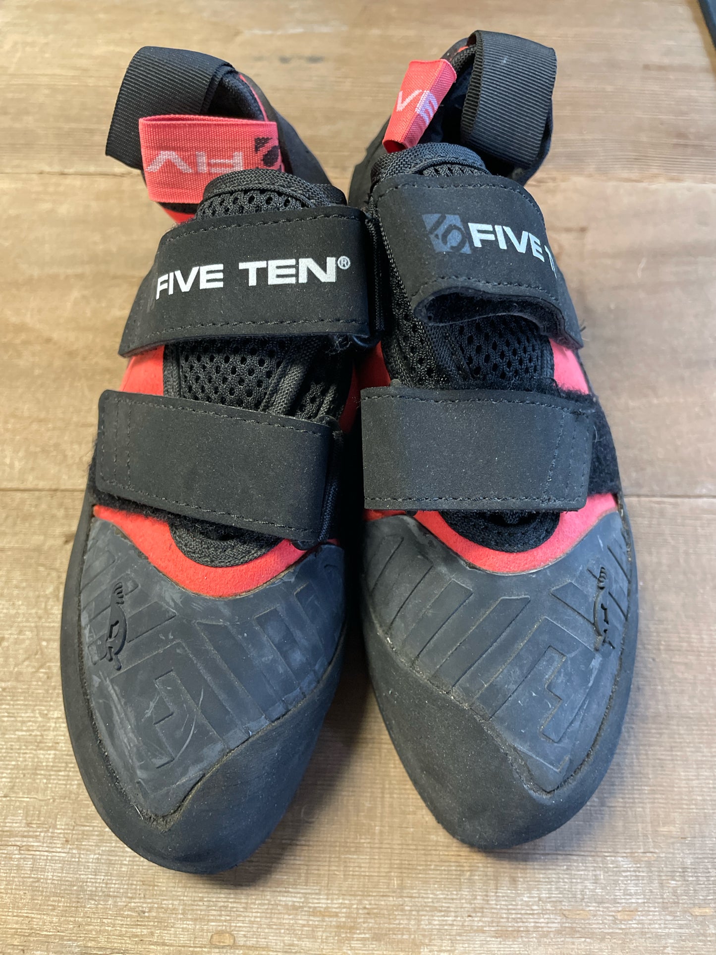 Five Ten Anasazi LV Climbing Shoes Women's 6