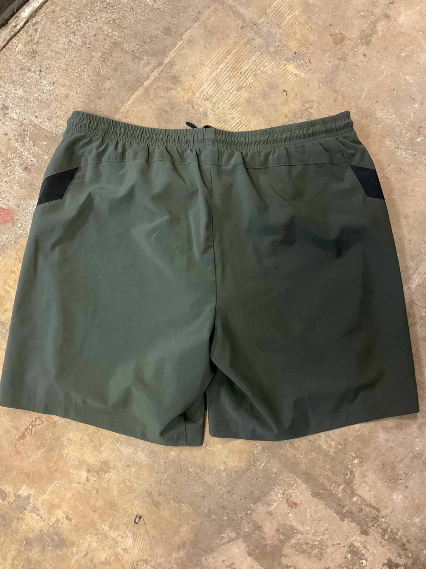 REI Active Shorts Men's L