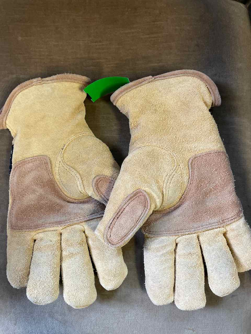 Astis Suede Gloves Women's L