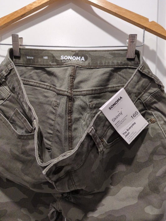 Sonoma Camo Jeans Women's 16