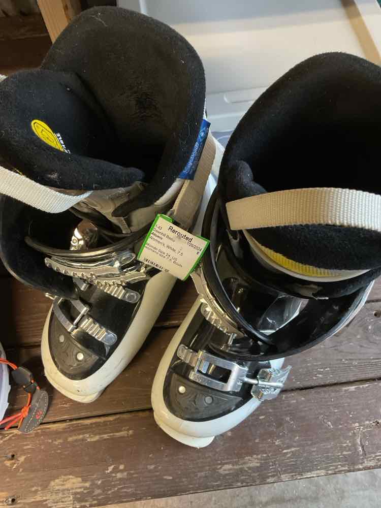 Atomic Ski Boots Women's 7.5