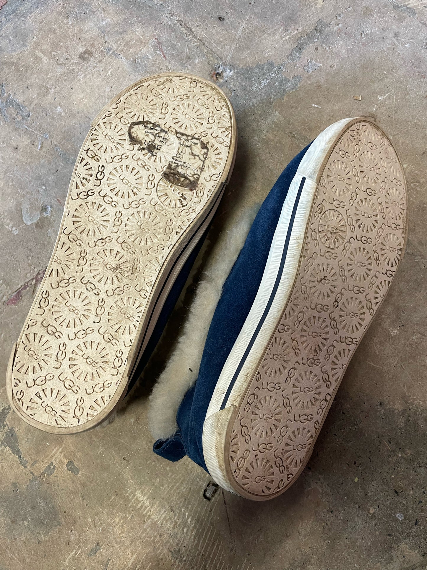 Ugg Camp Sneakers/Slippers Women's 7