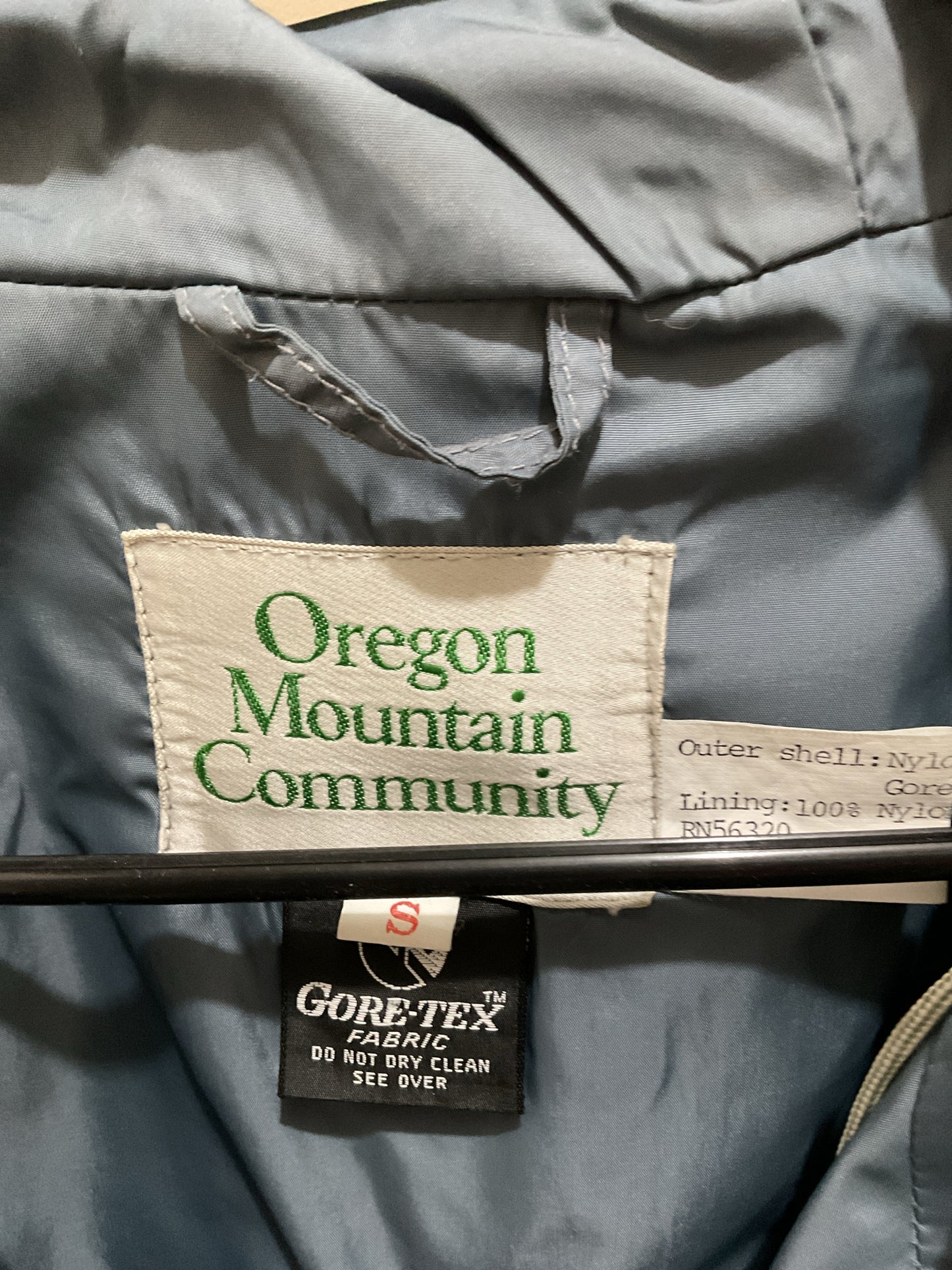 Oregon Mountain Community Gore Tex Jacket Men's S