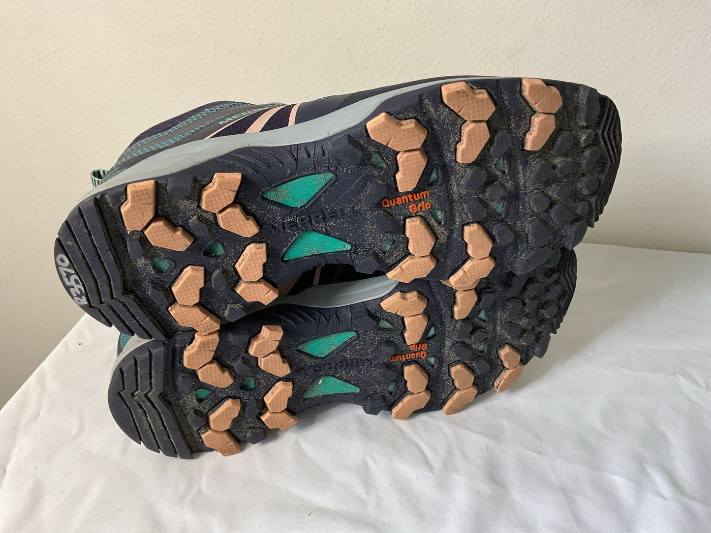 Merrell Gore-Tex Hiking Boots Women's 7