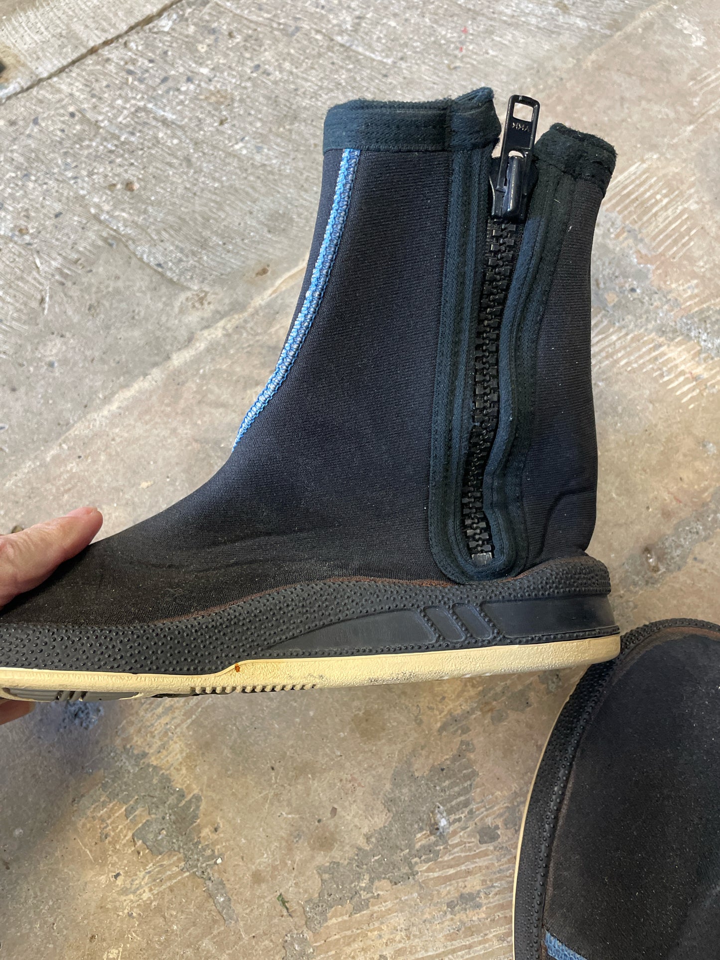 Deep See Water Booties Men's 6