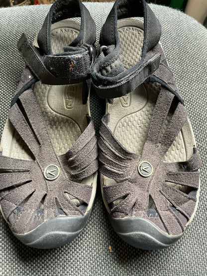 Keen Sandals Women's 7