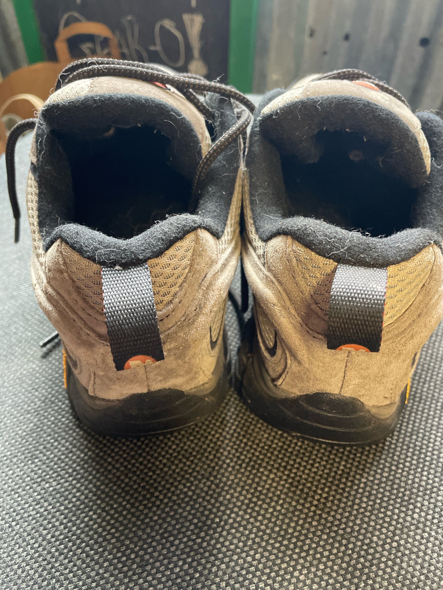 Merrell Moab Hiking Shoes Men's 9