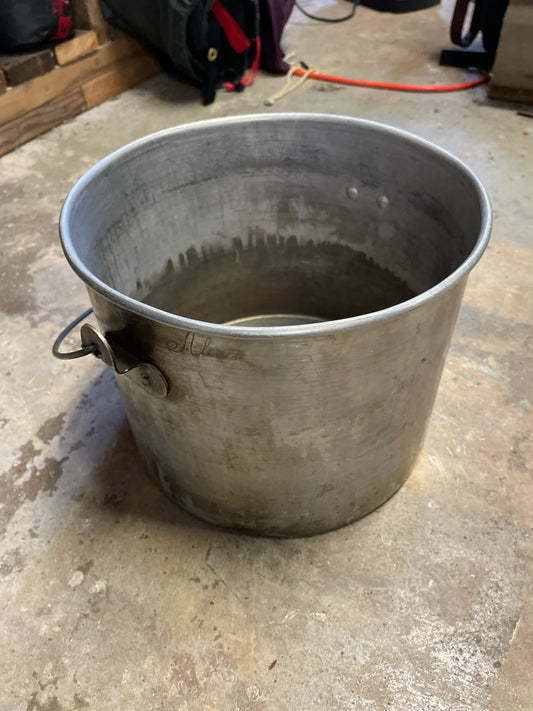 9" Pot