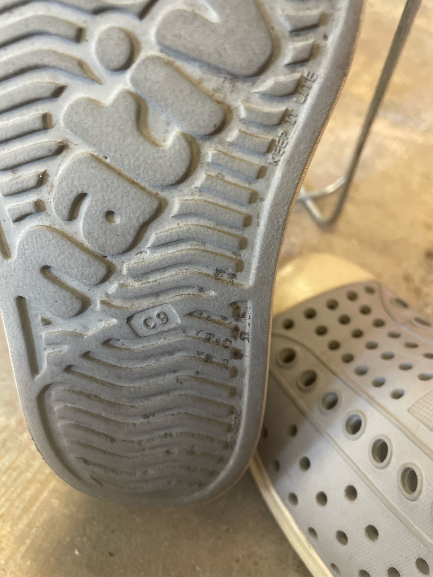 Native Jefferson Casual Shoes Kid's 9