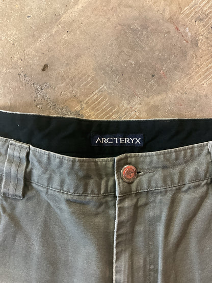 Arcteryx Shorts Men's 38