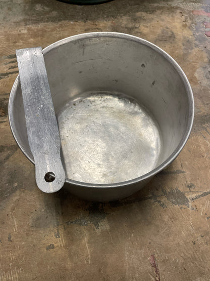 8" Pot