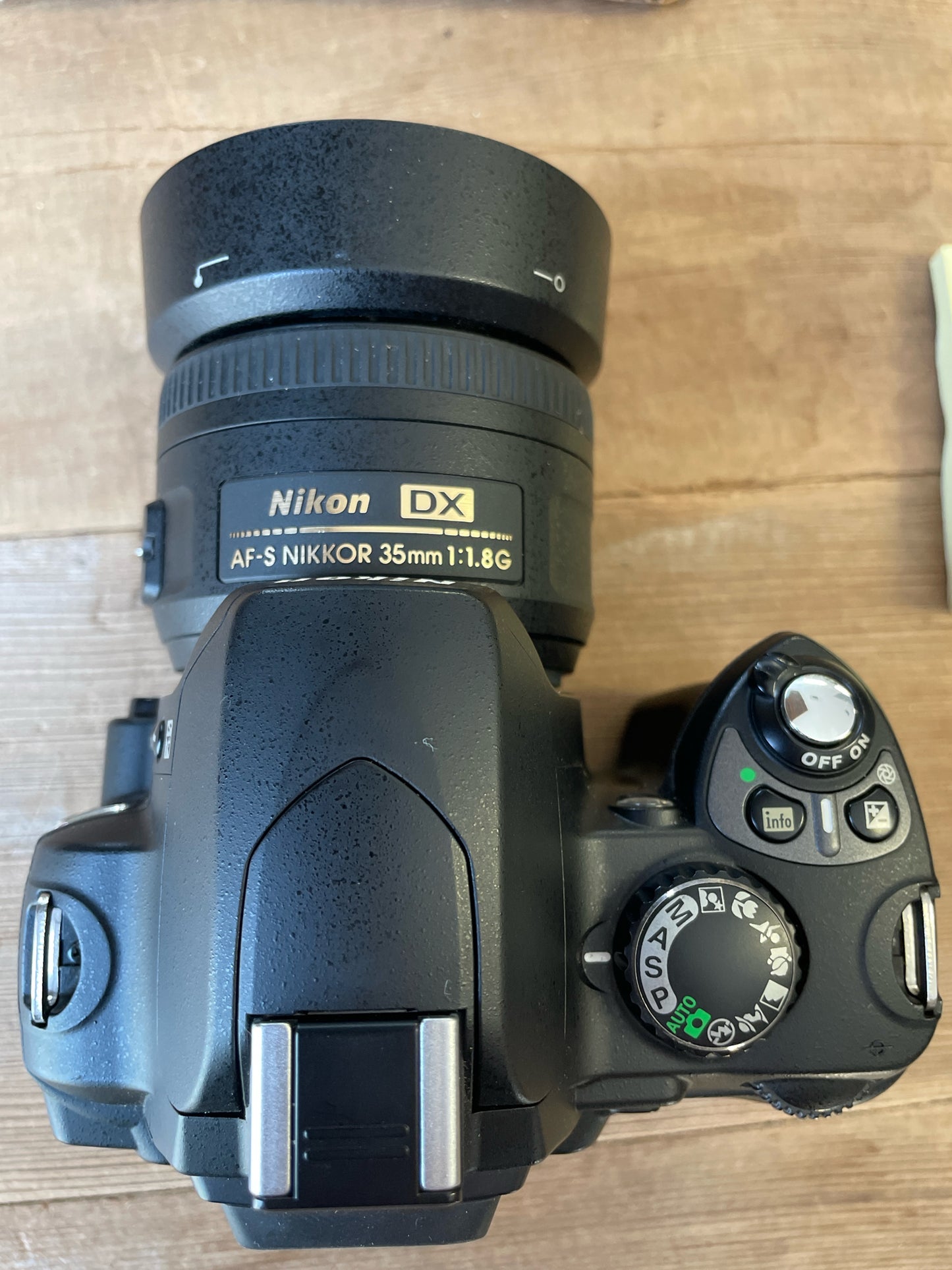 Nikon AF-S Nikkor 35mm Camera and Case